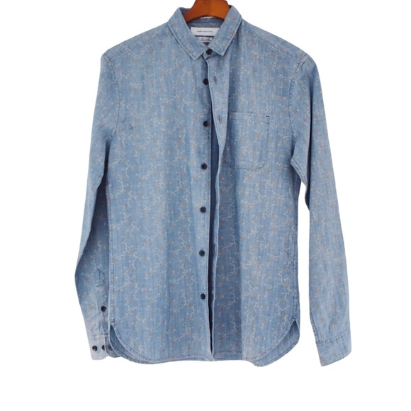 Urban Outfitters Other - Urban Outfitters Standard Fit Shirt Blue Sz XS